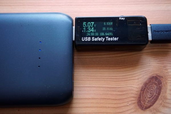 RAVPower 10000mAh Powerbank USB C RP-PB078 Test von Spannung und Strom