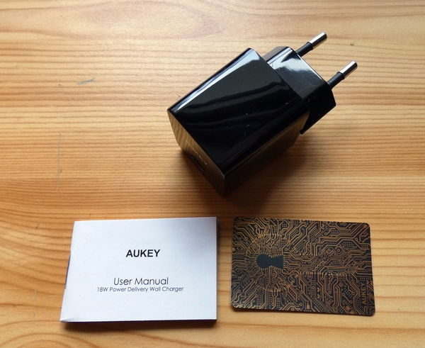 Test: AUKEY USB-C Ladegerät PA-Y18 1 AUKEY USB C Ladegerät Lieferumfang