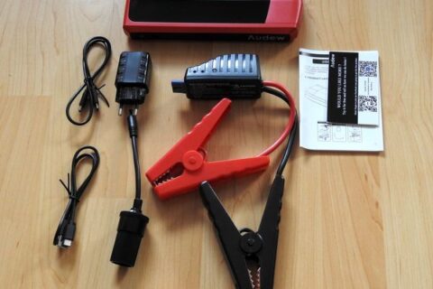 Starthilfe mit Powerbank – Audew Jump Starter Set mit Kabeln und Zubehör